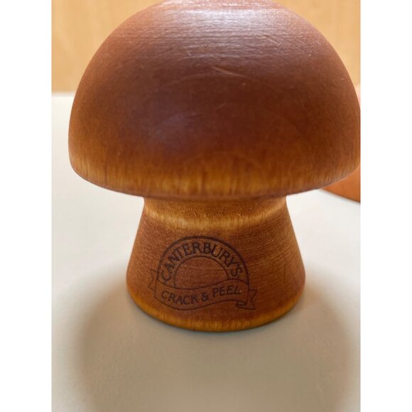 Canterburys Crack & Peel Wooden Mushroom Nutcracker - Picture 4 of 12